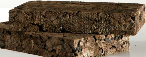 ¿Cómo aislar con plancha corcho negro?